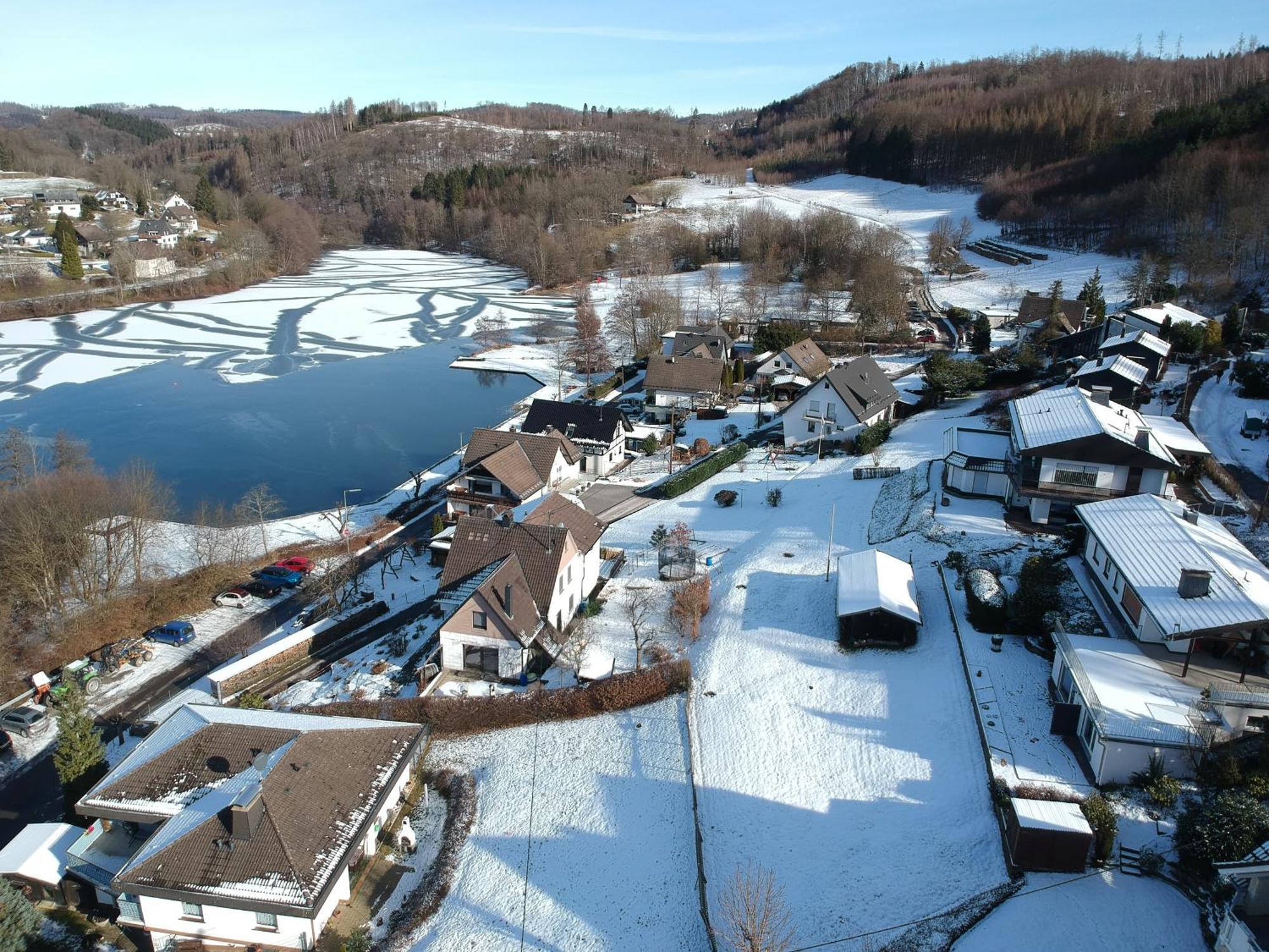 Exklusive Ferienwohnung 'Agger-Blick' Mit Grosser Seeblick-Terrasse & Sauna Gummersbach Exterior foto